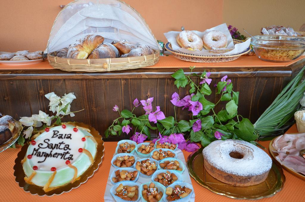Baia Santa Margherita B&B กัสเตลลุซโซ ภายนอก รูปภาพ